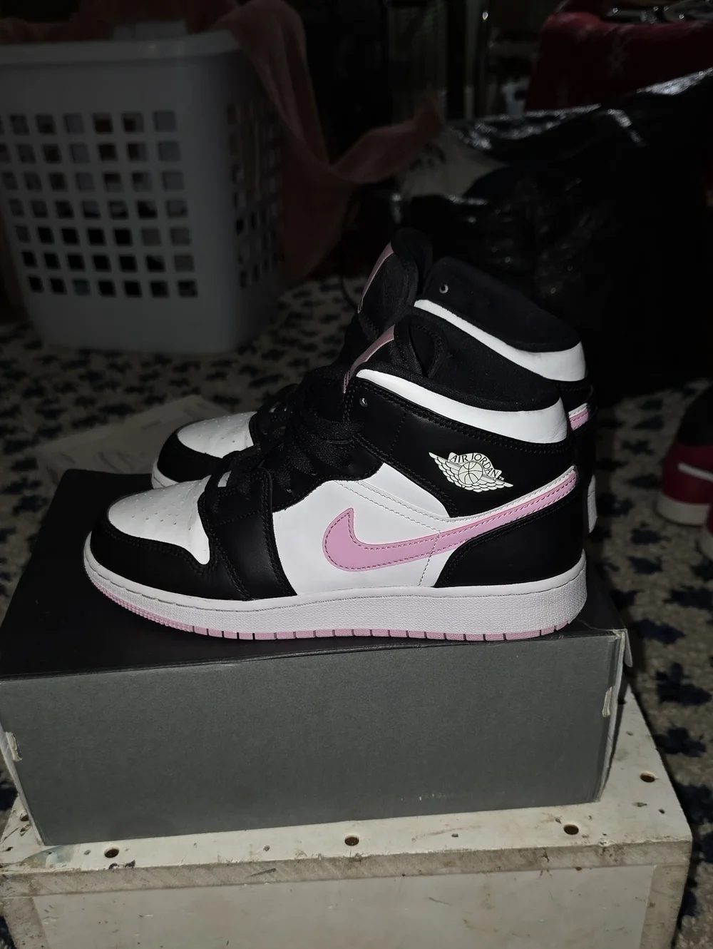Nike Air Jordan 1 Mid GS 